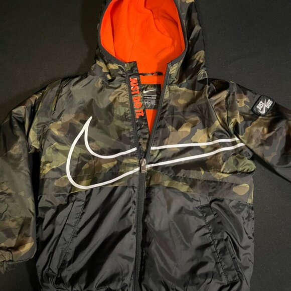 Boys, Nike jacket 4T - Picture 1 of 6